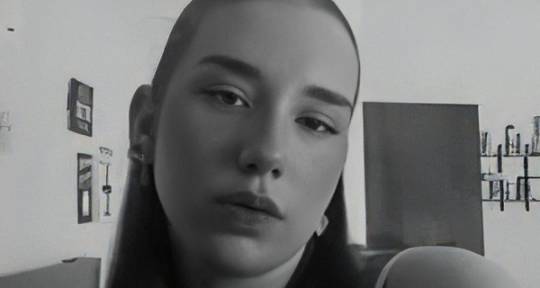 Singer - Lena Jims