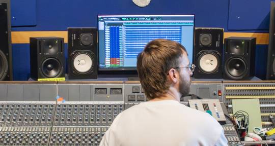 Producer/Mixer/Songwriter - Lewis Chapman