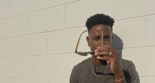 R&B Singer-Songwriter - Walter Humphrey