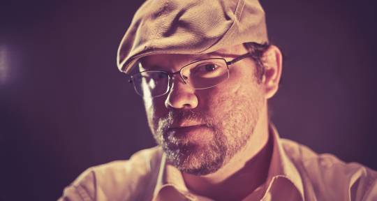 Singer, composer, producer - Ethan Zafner