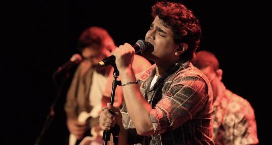 Bollywood male vocalist - Saptak Chatterjee