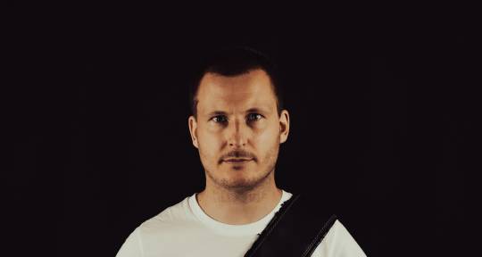 Pro Bassist Rock/Metal/Pop - Christopher Kiki Zabel