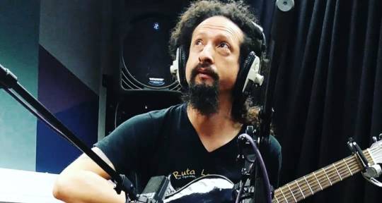 Session Guitarist & Banjo  - David del Cid