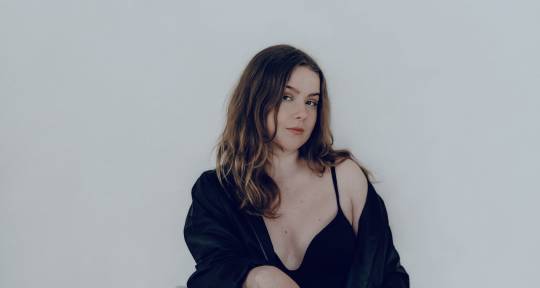 Session Vocalist & Topliner - Fleur Rose
