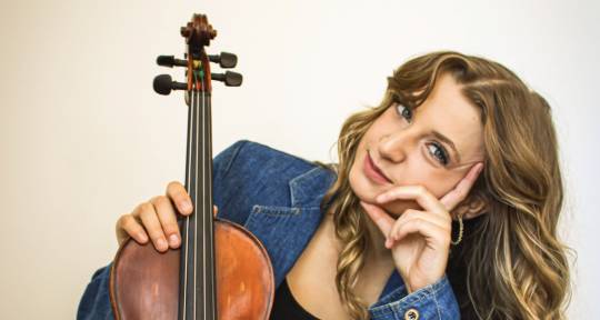Fiddle/Violin/Strings - Singer - Macahila Hinnenkamp