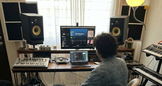 Music Grad | Lo-Fi, Soul, Rock - IGZ