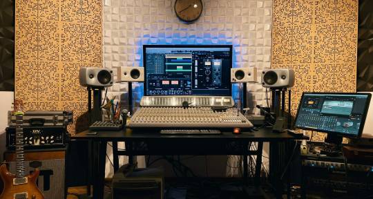 Professional Recording Studio - Narocz Studio