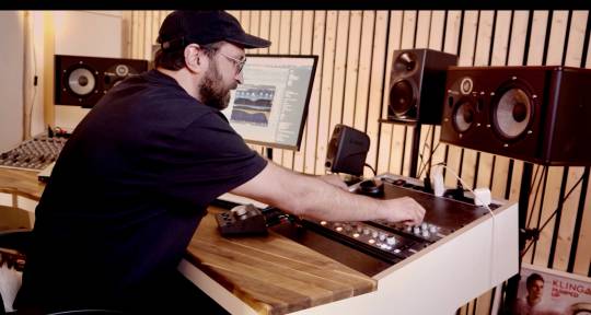 Producer, Mixing, Mastering - robroxmusic