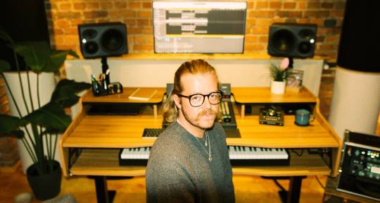Producer/Songwriter/Musician - Lukas Dolphin