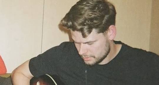 Session Guitarist & producer - Lukas Bæk