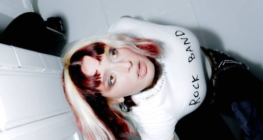 Singer, Songwriter, Guitarist - BICHA