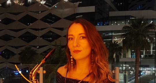 Remote Session Saxophonist - Liza Mus