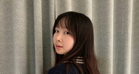 Pop Singer-Songwriter - BESSCHEW