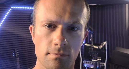 Producer/Songwriter/Mixer - Calum Snelling