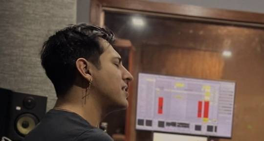 Producer | Mixing Engineer - Yiv | Producer & Mix Engineer