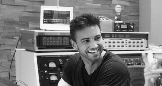 Writer,Producer,Mix& Mastering - Tom