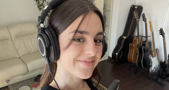 Songwriter, producer, topliner - Eva Ibáñez