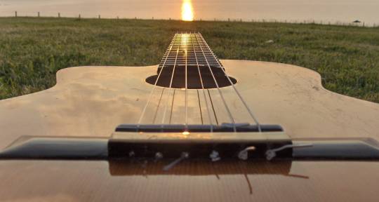 Pianist and guitarist - Nick Magson