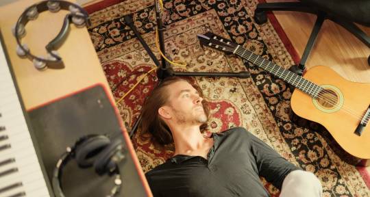 Topliner / Songwriter / Vocals - Brad Parsons