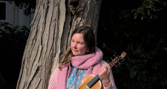 Captivating folk fiddle & more - Charlie Wild