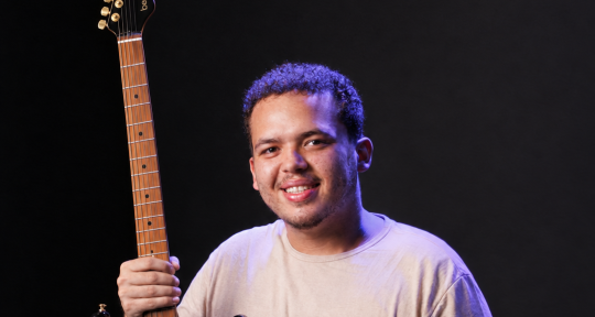 Guitarist Electric & Acoustic - Kaleo Medrado