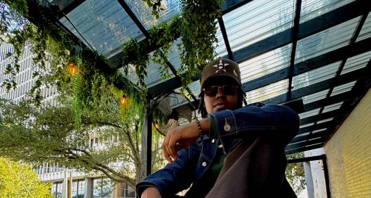 Versatile Songwriter & Topline - SONGSXSIMPSON