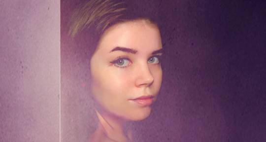 Singer, Songwriter, Topliner - Sarah May
