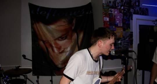 Guitar, vocals & songwriting - Austin Wise