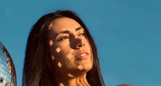 Ethereal Vocalist and Topliner - Gabriela Lund (Ela Mora)