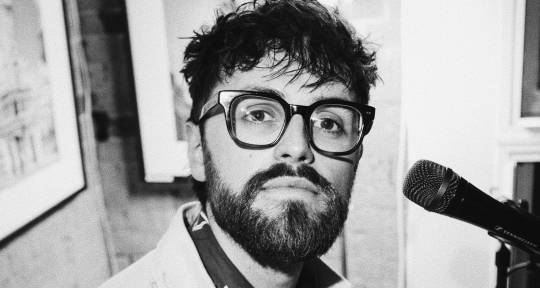 Songwriter / Vocalist - Scott Quinn