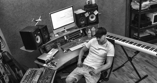 Hardstyle/core producer. - Ramon Robbemont
