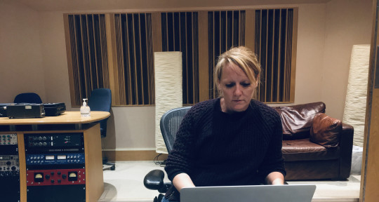 Music Producer | Mix Engineer - Lisa Murphy