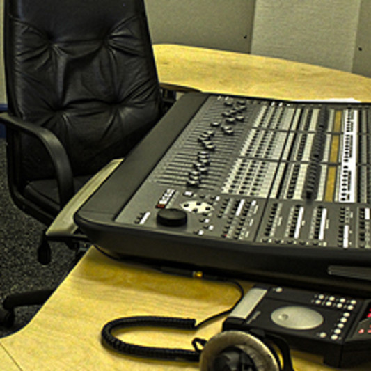 LIZI STUDIO on SoundBetter