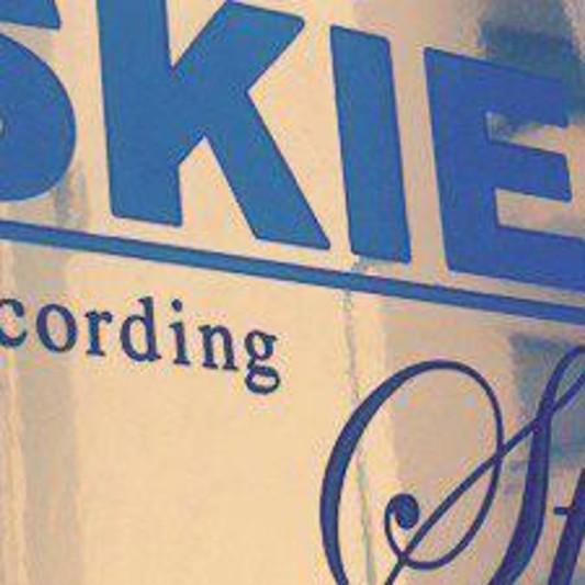 Skie Studio on SoundBetter