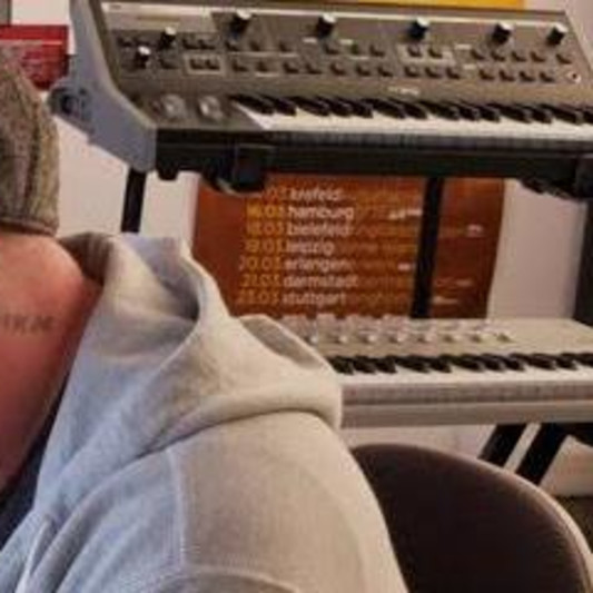 Daniel Myer on SoundBetter