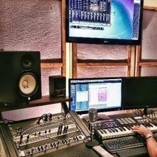 Yishay Raziel on SoundBetter