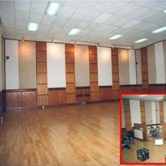 Namouche Studios on SoundBetter