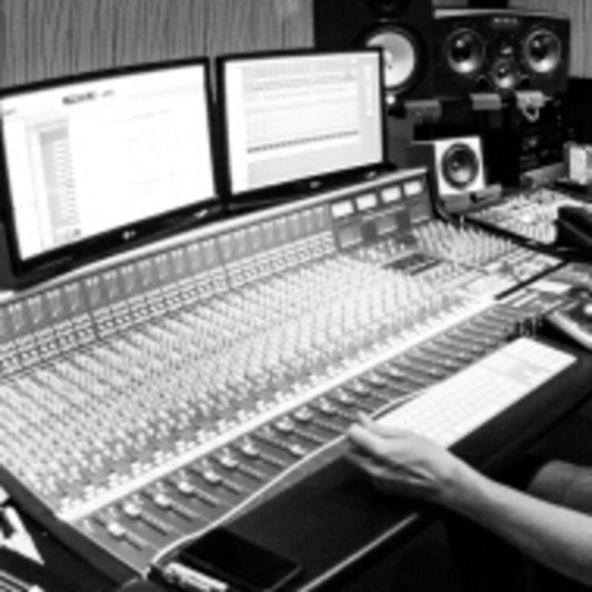 Aaron McCourt on SoundBetter