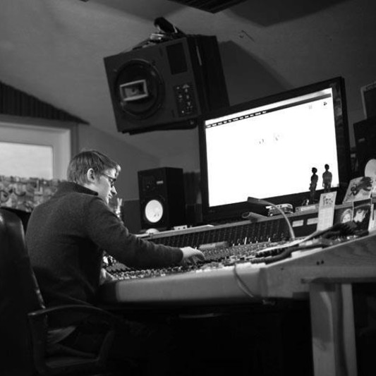Alex Dobbert on SoundBetter
