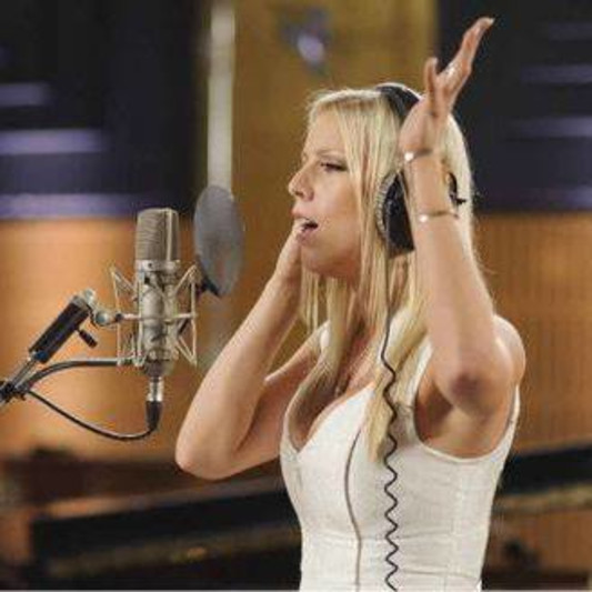 Louise Van Veenendaal on SoundBetter