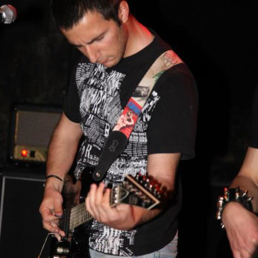 Akis M on SoundBetter