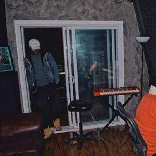 Devn Lnell on SoundBetter