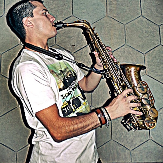 SERGIO FELIÚ on SoundBetter