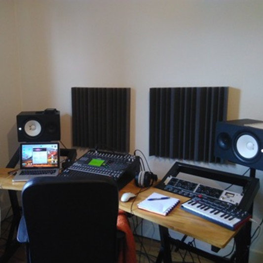 Loud Colors Records on SoundBetter