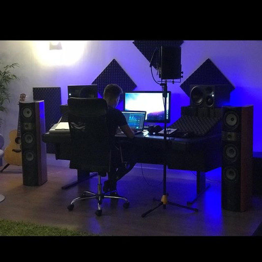 Ødyssey M. on SoundBetter
