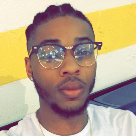 VividArtist on SoundBetter