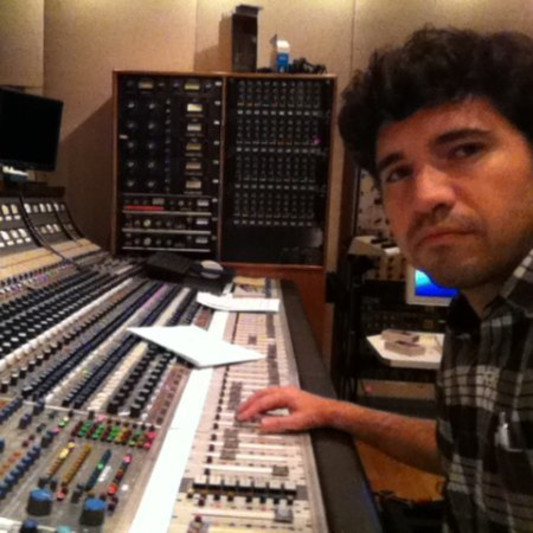 Eduardo Larez on SoundBetter