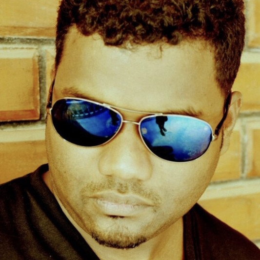 Renomax on SoundBetter