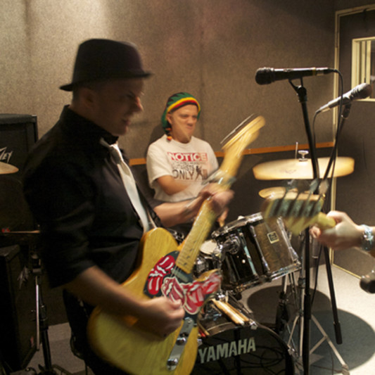 The Delfino Trio on SoundBetter