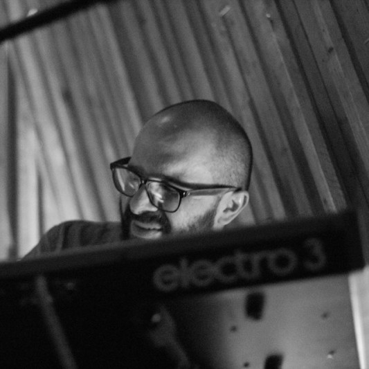 Manuel Velazquez on SoundBetter